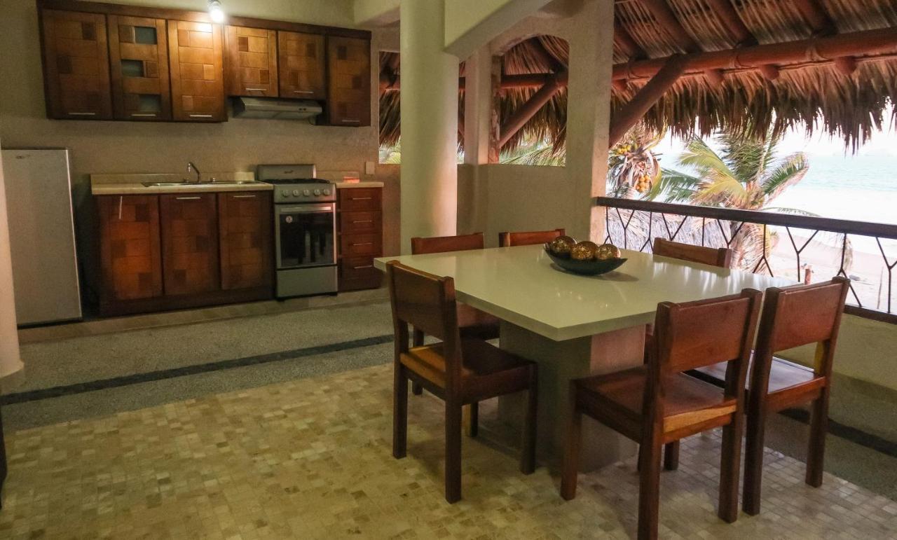 Hotel Villas Punta Blanca Zihuatanejo Exterior foto