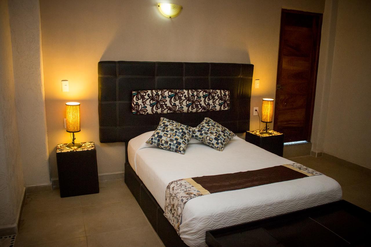 Hotel Villas Punta Blanca Zihuatanejo Exterior foto