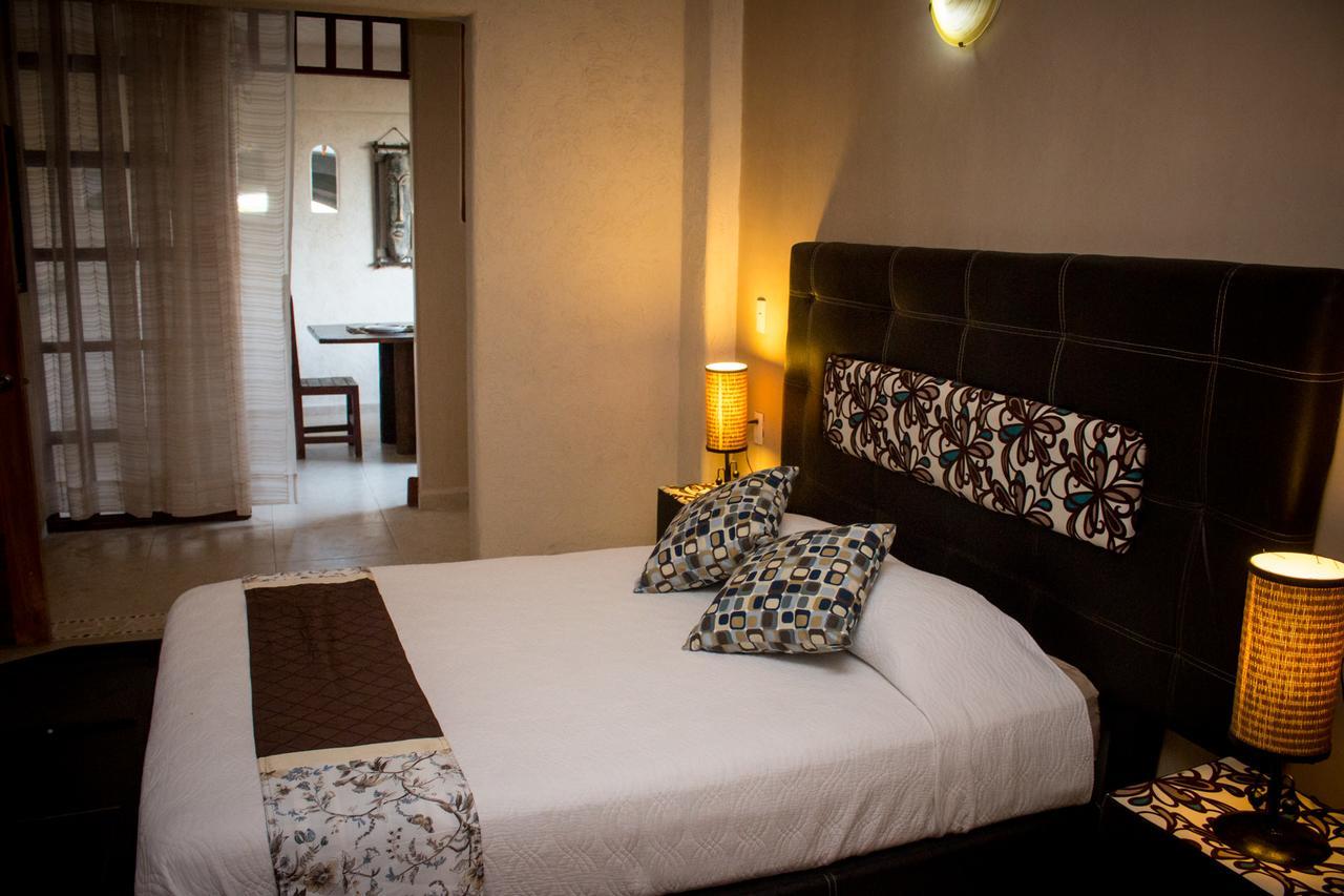 Hotel Villas Punta Blanca Zihuatanejo Exterior foto