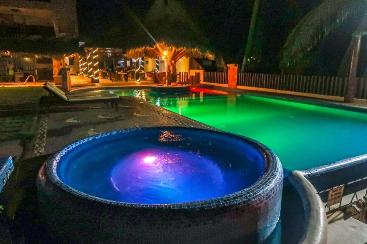 Hotel Villas Punta Blanca Zihuatanejo Exterior foto